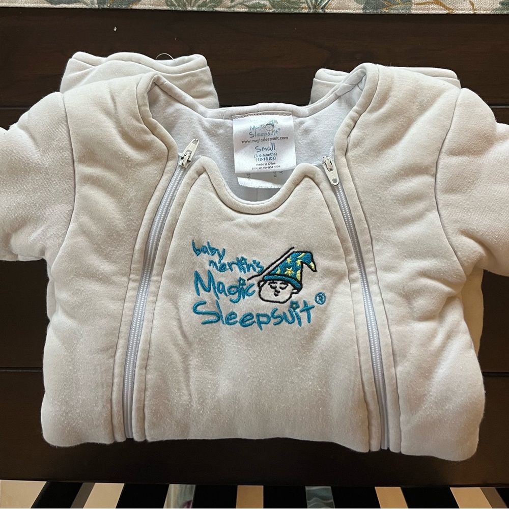 Merlin Magic Sleep Suit (small)